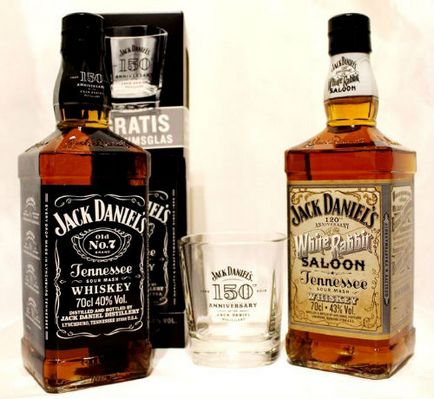 Hogyan lehet megkülönböztetni a hamis az eredeti Jack Daniel tippeket, fotókat