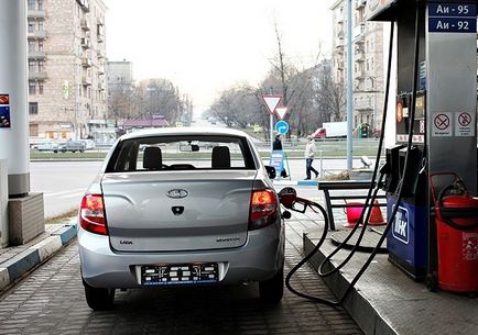 Mi lehet önteni benzinnel támogatás izgulj 92 vagy 95 (a) Mi lehet önteni benzinnel támogatás izgulj 92 vagy 95
