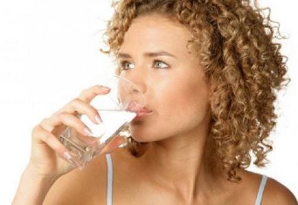 Cum să beți apă pentru a pierde în greutate - bea apă cu sare de mare