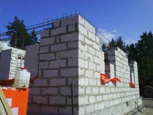 Cum de a construi o baie de blocuri de spumă cu propriile mâini, caracteristicile de construcție de beton spumă, comentarii