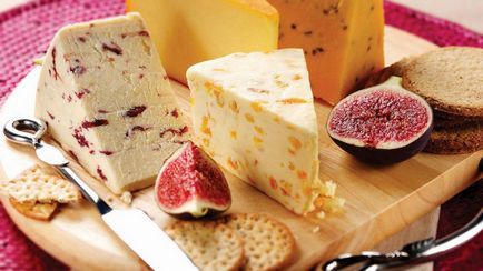 Cum să alegeți brânza potrivită cu mucegai