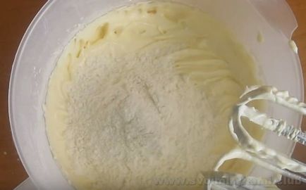 Cum să gătești un cookie de zahăr într-o rețetă pas cu pas cu o fotografie