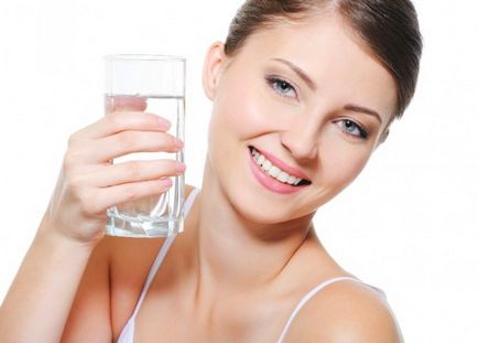 Як зробити звичайну питну воду корисною