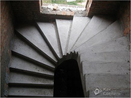 Hogyan készítsünk egy zsaluzat lépcsőn, egy házat magadnak