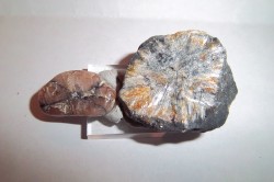 Камінь андалузит і його властивості