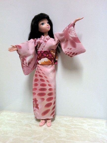 Kimono pentru păpuși
