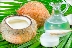 Uleiul de cocos pentru aplicarea părului, rețetele pentru măști, cum să spălați și care este mai bine (recenzii)