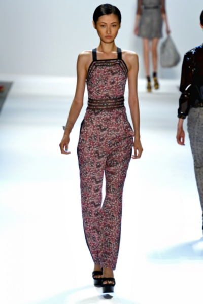Jumpsuit nyári és nem csak - egy másik trend 2013-ban (csak) Jumpsuit nyári és nem csak - egy másik trend 2013-ban