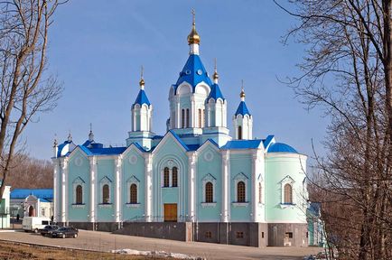 Root sivatagokban Kurszk régióban leírása és címe (radikális) Root Hermitage a Kurszk régióban, leírás és címe