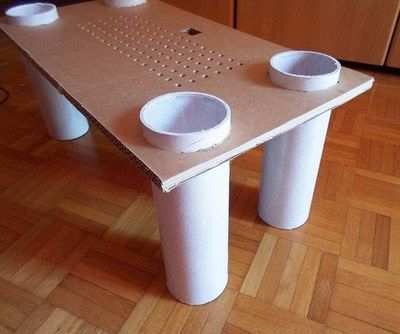 Többfunkciós asztali állványos kartonból