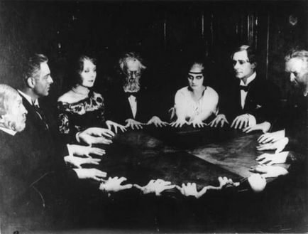 Necunoscutul arthur Conan Doyle, ca scriitor, a comunicat cu spiritele și a promovat spiritismul
