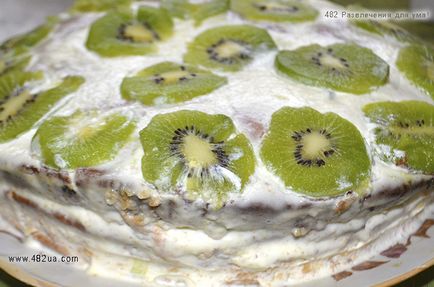 Tort delicios cremos cu kiwi (reteta originala)