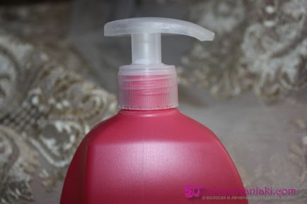 Șampon pentru păr colorat de la Brelil