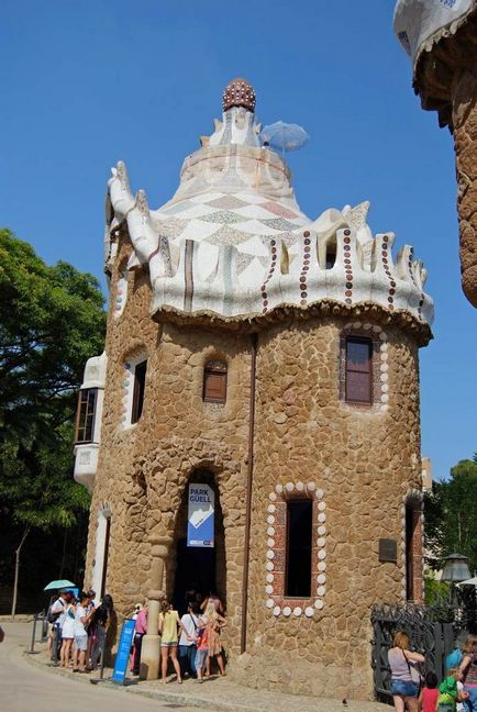 Park Güell, Barcelona hogyan juthatunk el oda, a helyét a térképen, hogy hol vásárolnak jegyet a park útvonalak