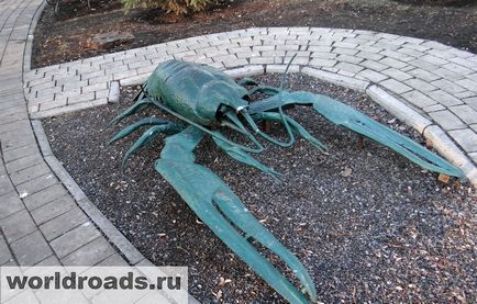 Parcul de cifre forjate în Donetsk, drumurile lumii