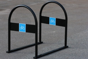 Parcare pentru biciclete, un dispozitiv și un loc pentru un rack, cum să facă o parcare cu propriile mâini