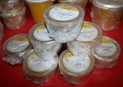 Apariția magazinului Pavlovs - magazin de Internet de ambalare cu miere de miere pentru trimiterea prin poștă a Rusiei