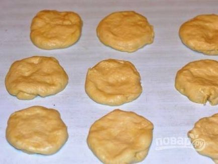 Lapos sütemény cseresznye - lépésről lépésre recept fotók a (kulináris) Lapos sütemény cseresznye - lépésről lépésre recept fotók