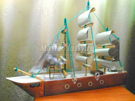 Crafts gyerekek (a hajó ki a dobozból a kezüket) Mesterségek a gyerekek