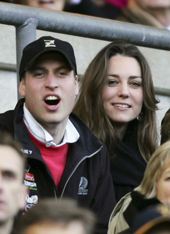 Printul William se va căsători cu Kate Middleton, acesta este oficial, o bârfă