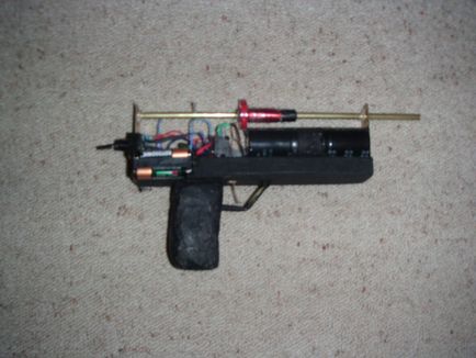 Arma magnetică simplă (pistol de inducție, pușcă magnetică)