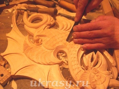 Panoul din lemn sculptat - 