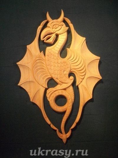 Різьблене дерев'яне панно - «дракон Ананта»