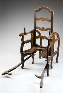 Пологові крісла - історична довідка, щасливе батьківство