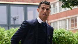 Ronaldo părăsește lumea reală ce înseamnă asta