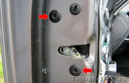 Керівництво по зняттю внутрішньої металевої ппанелі в двері tiguan