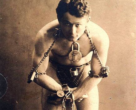 Secretele lui Harry Houdini, de fapt, au făcut trucuri cu mare iluzionist