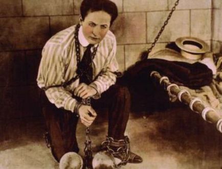 Secretele lui Harry Houdini, de fapt, au făcut trucuri cu mare iluzionist