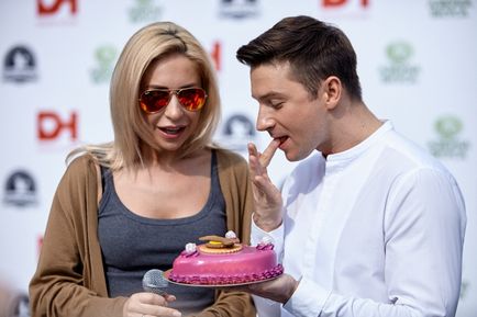 Szergej Lazarev és sütemények kutyáknak és macskáknak