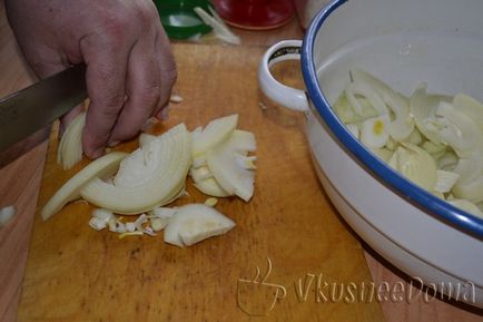 Shish kebab din rețetă de porc cu o fotografie pe foc