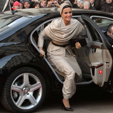 Sheikha Moza este cea mai la modă și influentă femeie din lumea arabă