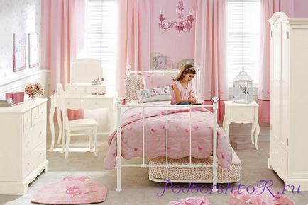 Perdele pentru dormitorul unei fete și alegerea celui mai bun design al unui băiat de adolescent