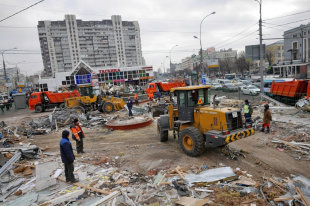 Знесення торгових павільйонів в москві знищить бандитський спадок 90-х - українська газета