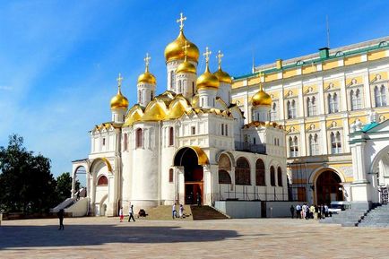 Соборна площа московського кремля опис