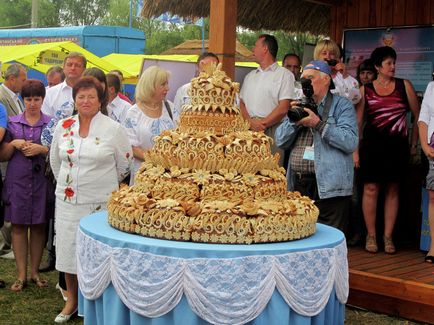 Сорочинський ярмарок красиво, як при Гоголя, але ціни сучасні - ріа новини