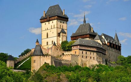 Nunta in castelul Karlstejn, locuri pentru nunti in castele din Republica Ceha, agentie de nunti, nunta in