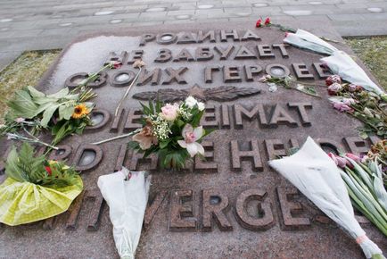 Parcul Treptow din Berlin - un monument al soldaților sovietici din Germania