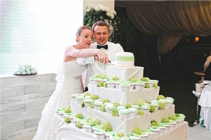 Вибери смачний весільний торт