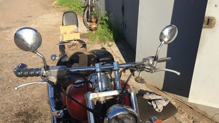 Alegem un volan pe o motocicletă, cum ar fi un crucișător (elicopter)