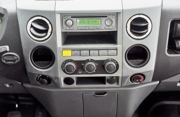 Alegerea unui radio de 24 de volți, cum să conectați receptorul pentru autoturisme și autobuze