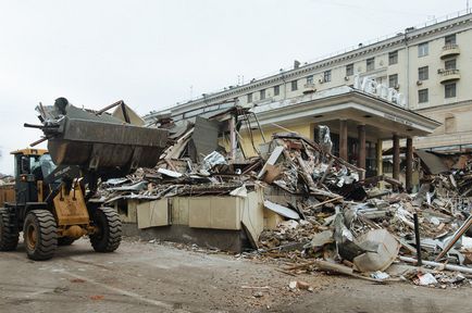 У Москві за ніч знесли десятки кіосків