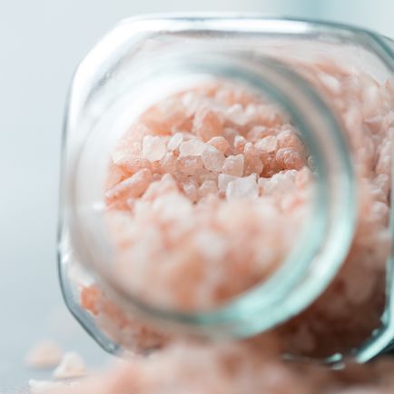 10 Причин, чому вам потрібно їсти більше солі, ина