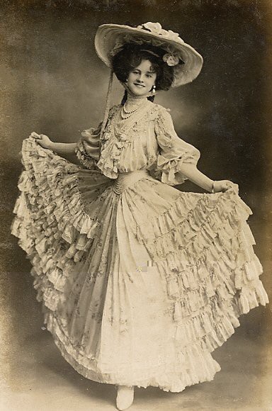 Angol stílus a képre, és a ruha, estemine magazin (Victorian style) Angol stílus a képre, és a ruha, estemine Journal