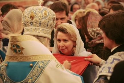 Püspökök vegyület tiszteletére az ikonra of Our Lady „Gyors Hallgassatok” - 12