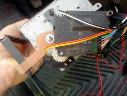 Audiorendszer a Lada Kalina, Auto Sound magazin (harsona) Audiorendszer a Lada Kalina, Auto Sound magazin