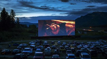 Drive-in színházban ötlet egy üzleti